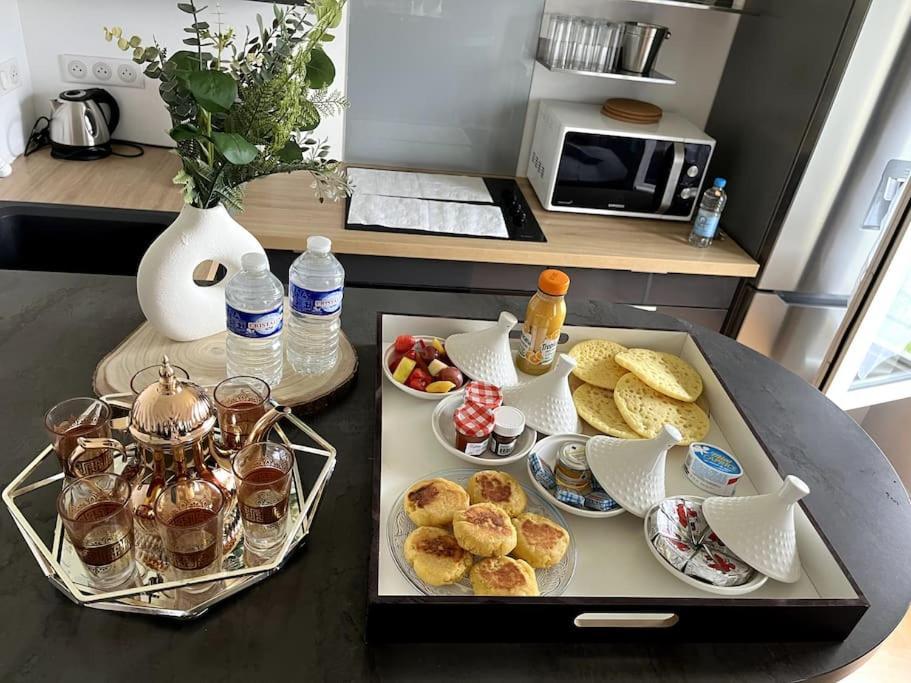 Wondersuite Appartement - Centre Ville Avec Parking Couvert -15Mn De Paris Et 10 Mn De Stade De France, Wifi, Netflix Deuil-la-Barre Екстериор снимка