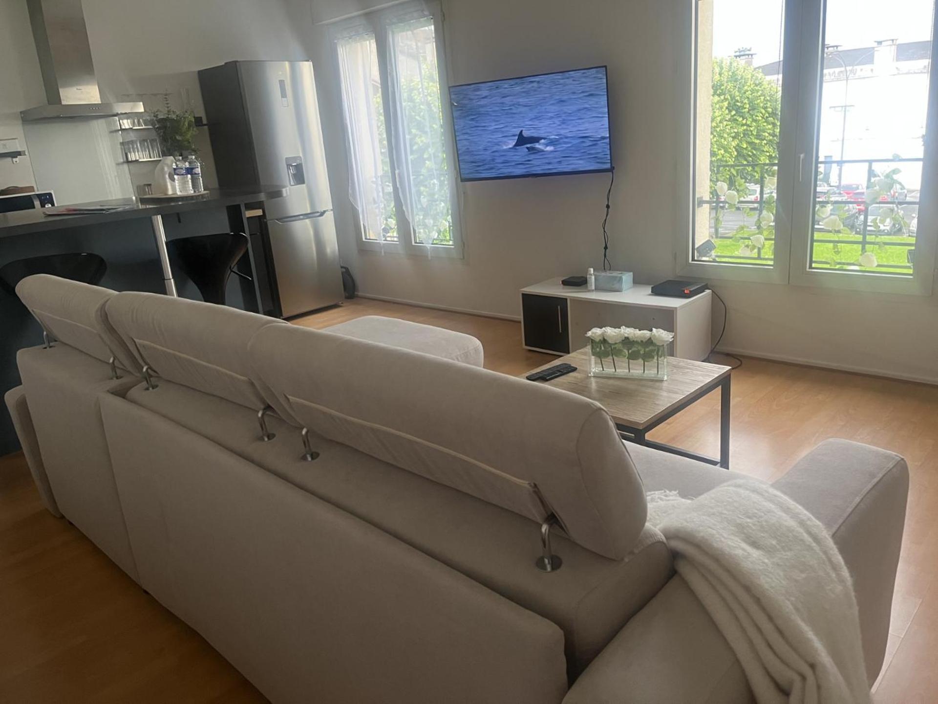 Wondersuite Appartement - Centre Ville Avec Parking Couvert -15Mn De Paris Et 10 Mn De Stade De France, Wifi, Netflix Deuil-la-Barre Екстериор снимка